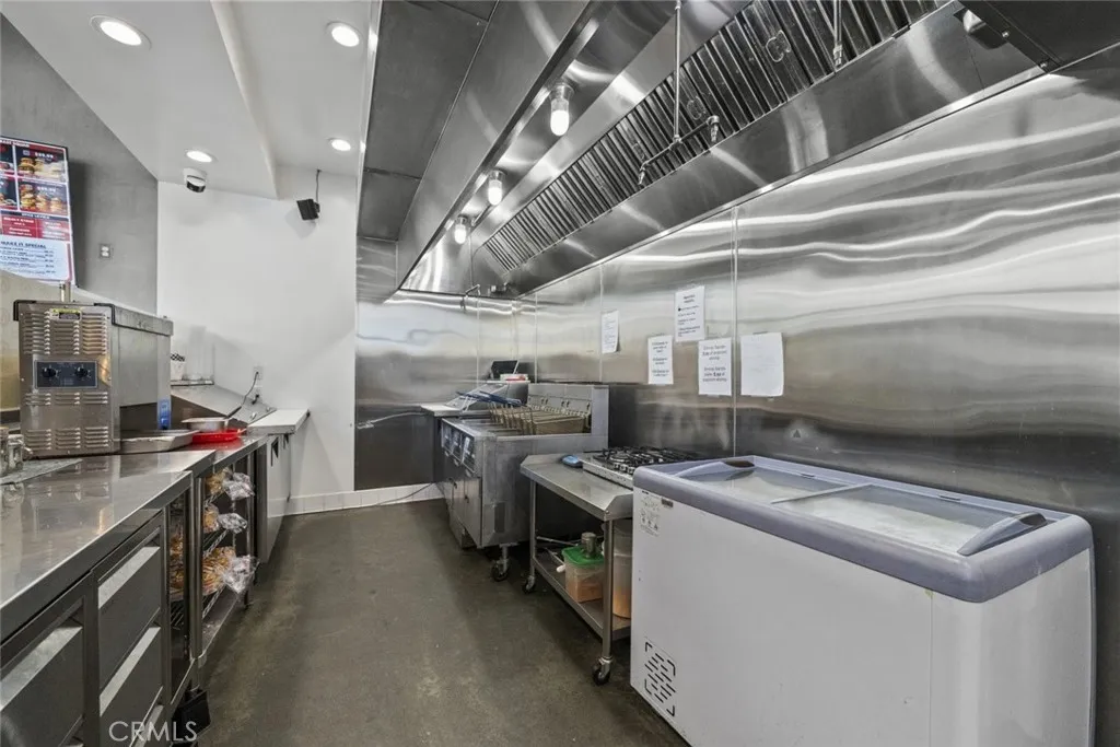 Additional image 55 of 330 Westlake Avenue N Unit 100, Los Angeles, CA 90026