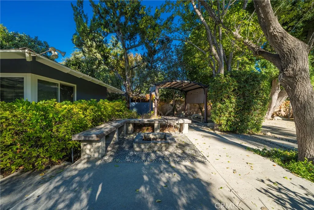 Additional image 14 of 9356 Beckford, Northridge, CA 91324