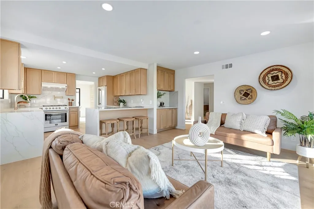 Additional image 5 of 21211 Binghampton Circle, Huntington Beach, CA 92646