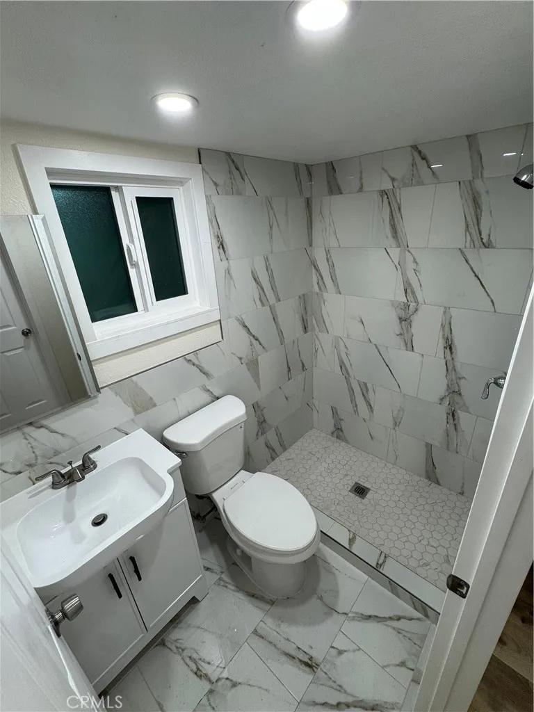 Additional image 12 of 529 El segundo Boulevard Unit 2, Compton, CA 90222