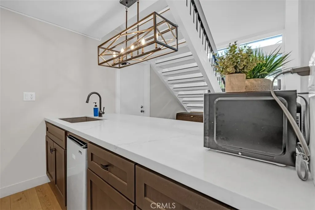 Additional image 91 of 18645 Hatteras Street Unit 230, Tarzana, CA 91356