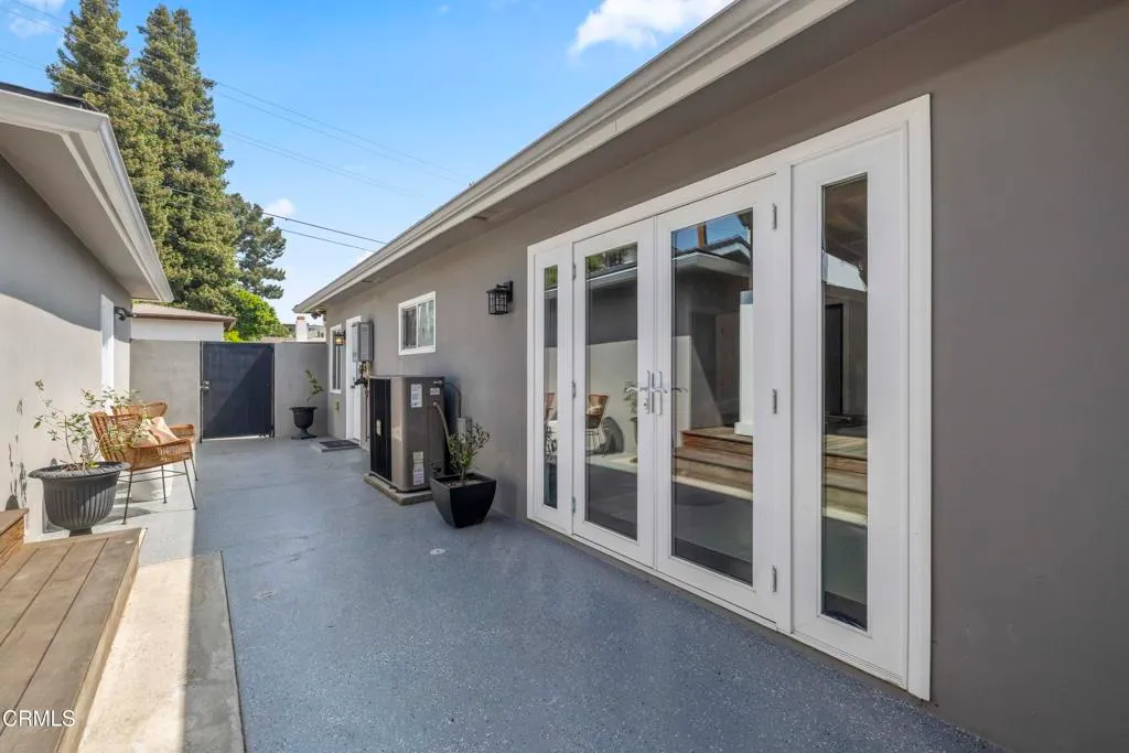 Additional image 96 of 4961 Alcove Avenue, Valley Village, CA 91607