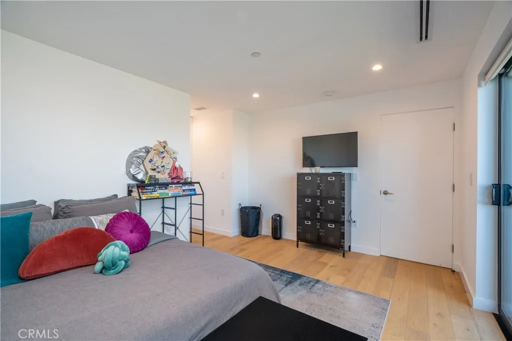 Additional image 79 of 3855 S Centinela Ave, Los Angeles, CA 90066