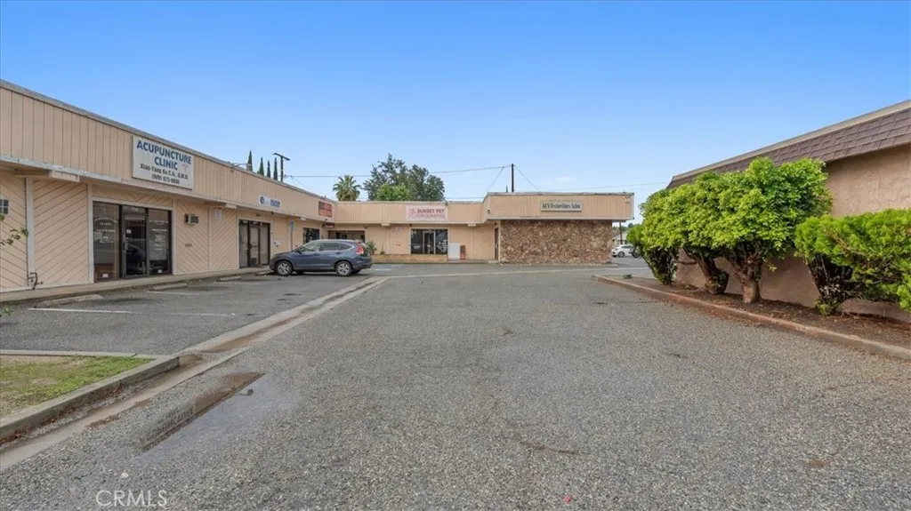 Additional image 7 of 106 N Riverside Ave, Rialto, CA 92376