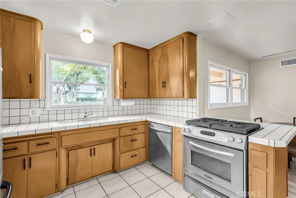 Additional image 7 of 5648 Laredo Rd, Riverside, CA 92506