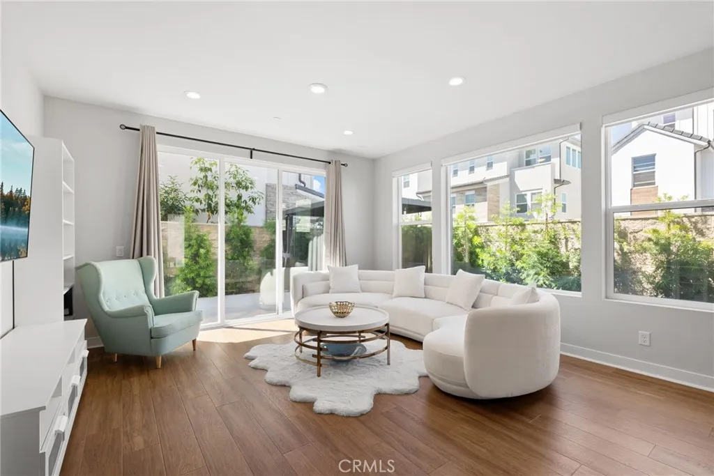 Additional image 10 of 200 Newton, Lake Forest, CA 92630