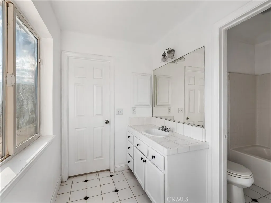 Additional image 88 of 8135 Winmar, Hesperia, CA 92344