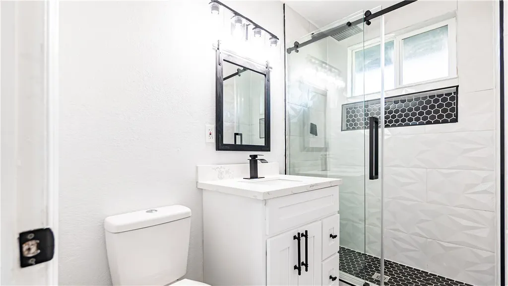 Additional image 19 of 862 N Lassen Ave, San Bernardino, CA 92410