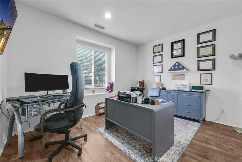 Additional image 32 of 4664 Creek Cir, Jurupa Valley, CA 91752