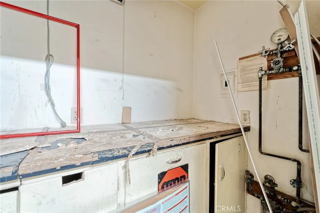 Additional image 41 of 3535 E 7th St, Long Beach, CA 90804