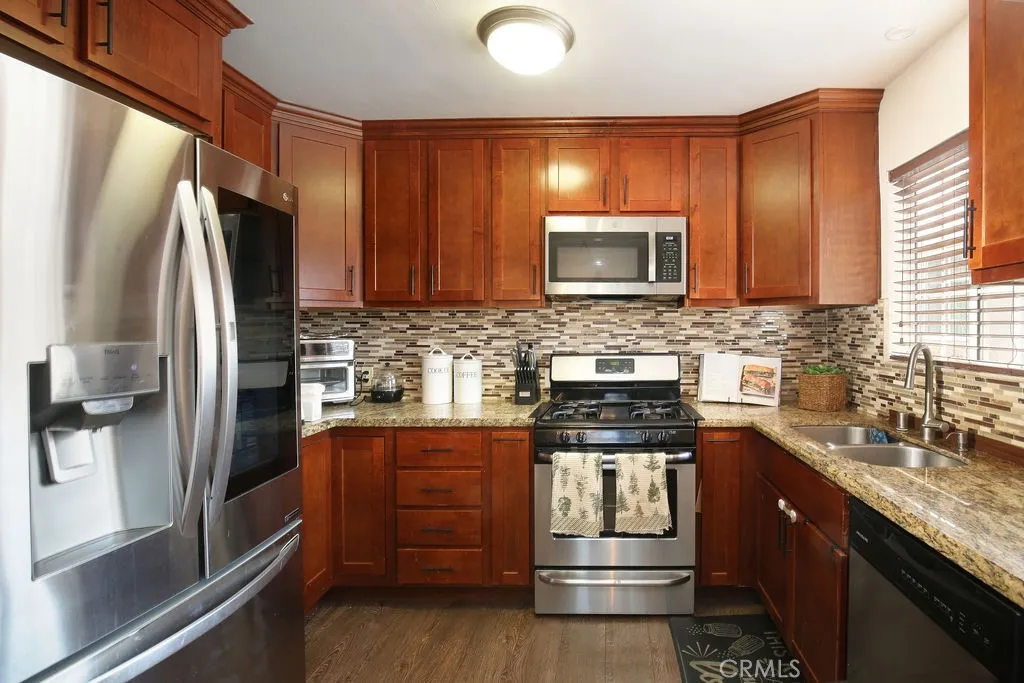 Additional image 8 of 5024 N Bentree Circle, Long Beach, CA 90807