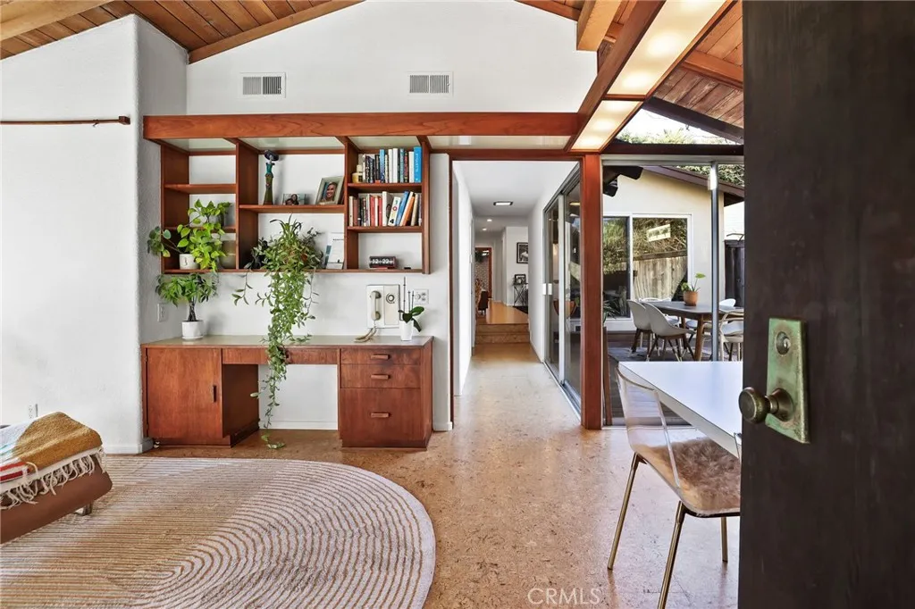 Additional image 56 of 4123 North Virginia Road, Long Beach, CA 90807