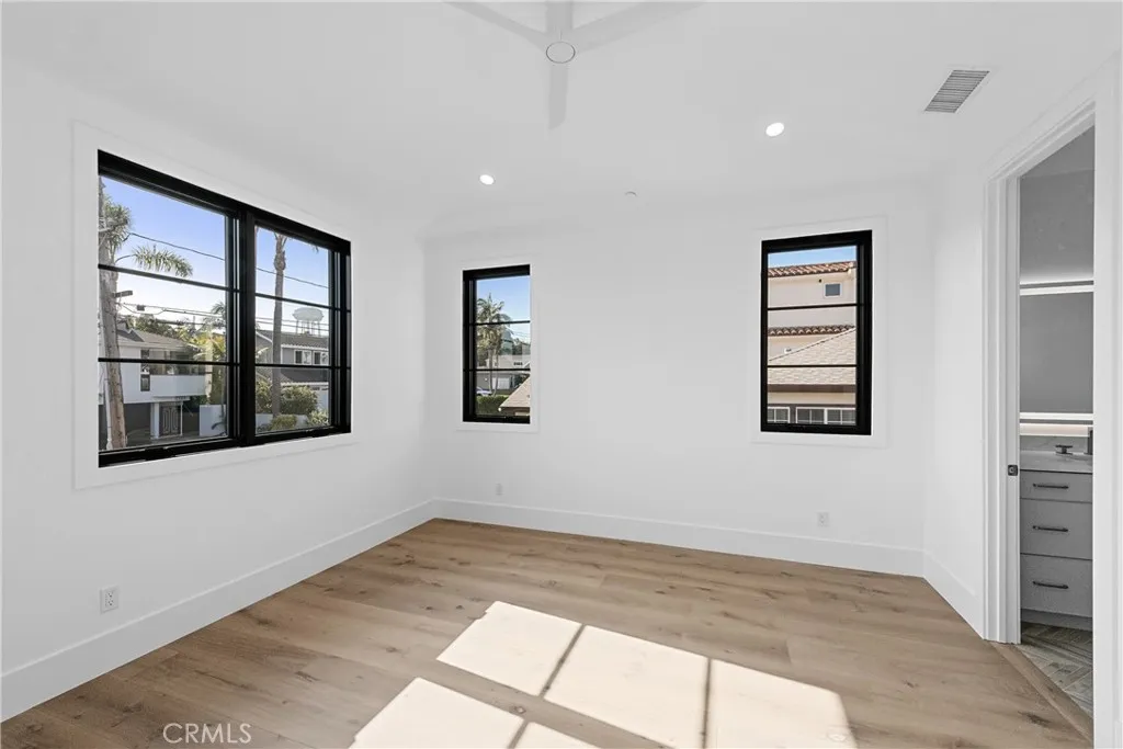 Additional image 110 of 1525 10th St, Manhattan Beach, CA 90266