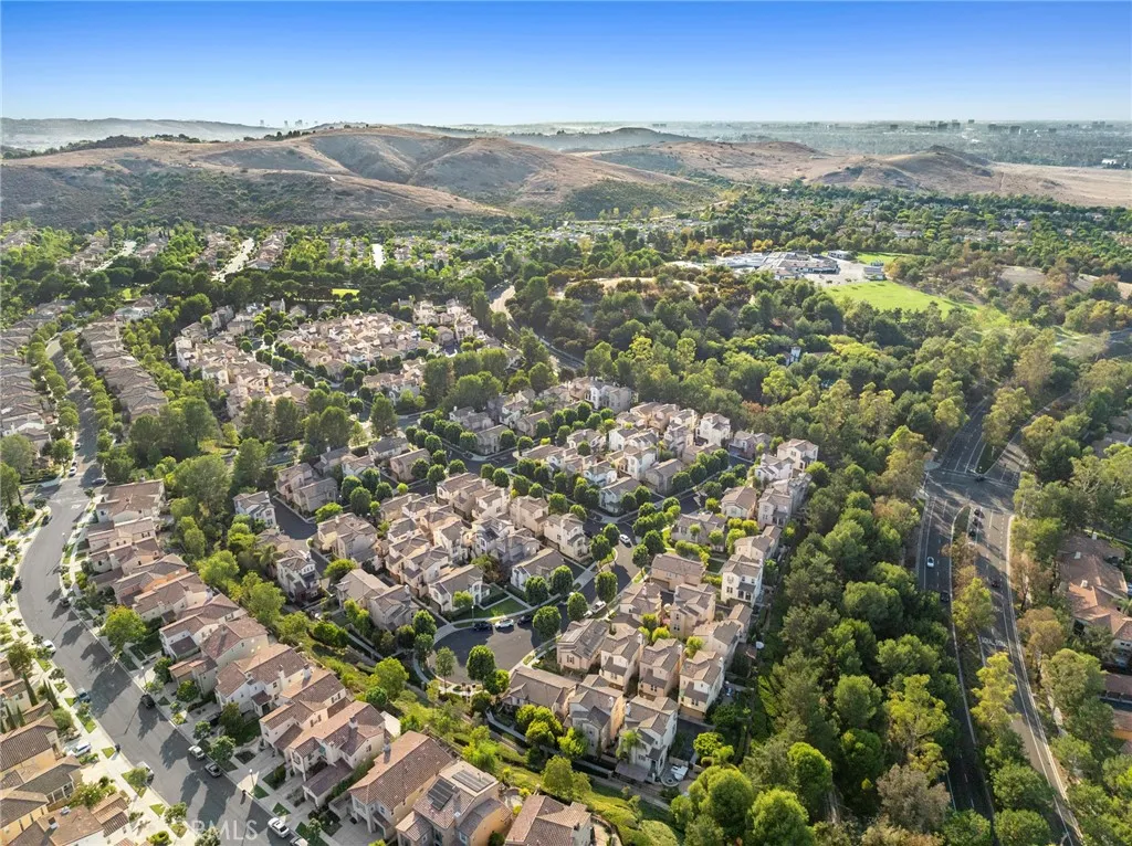 Additional image 120 of 345 Tall Oak, Irvine, CA 92603