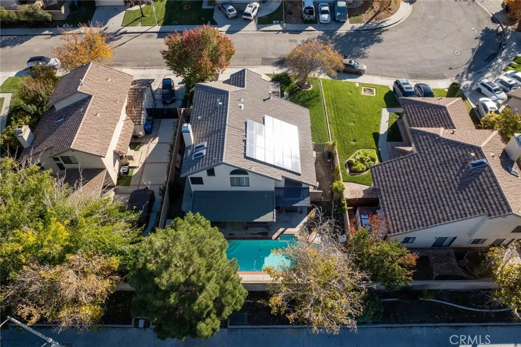 2323 Golden Ln, Lancaster, CA 93536