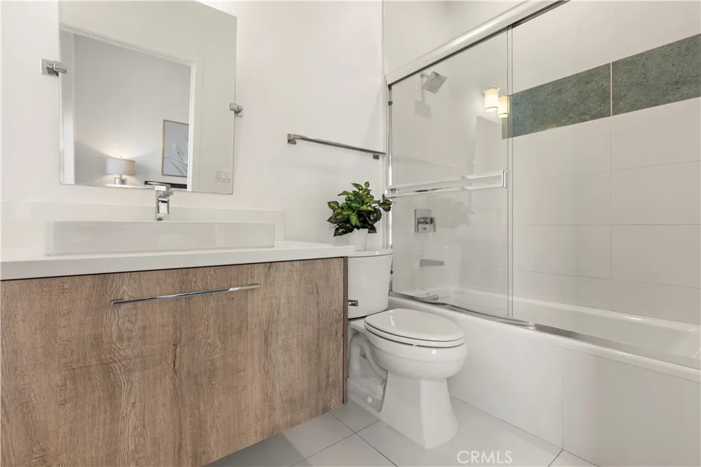 Additional image 18 of 288 S Oakland Ave Unit 211, Pasadena, CA 91101