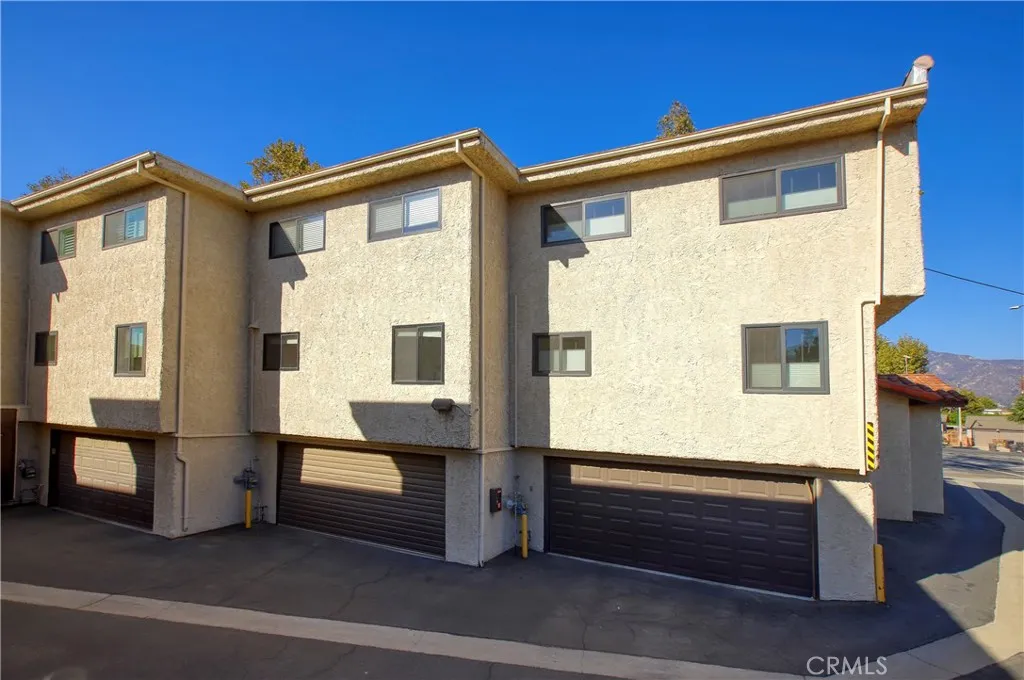 Additional image 20 of 400 W Riverside Drive Unit 2, Burbank, CA 91506