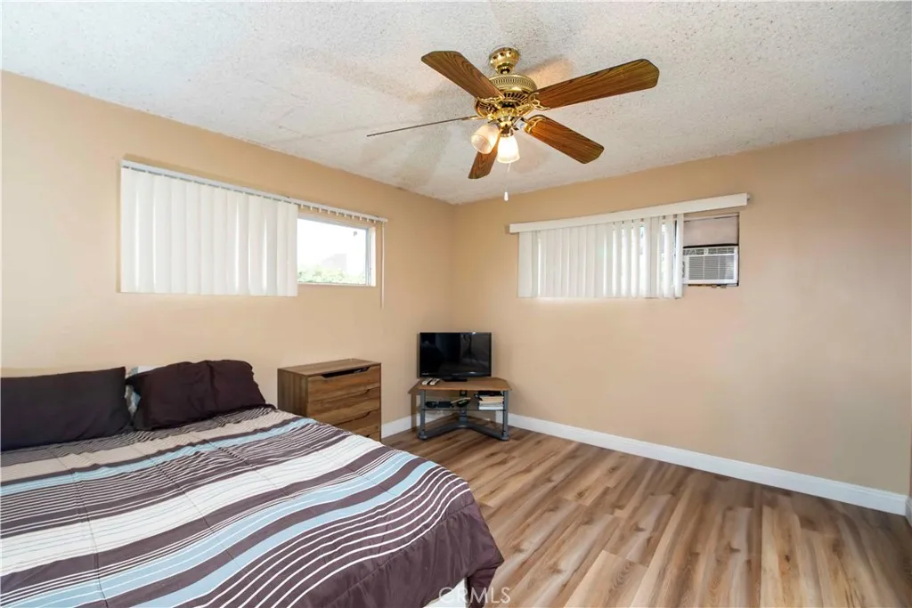 Additional image 25 of 11968 Rossiter Pl, Sylmar, CA 91342