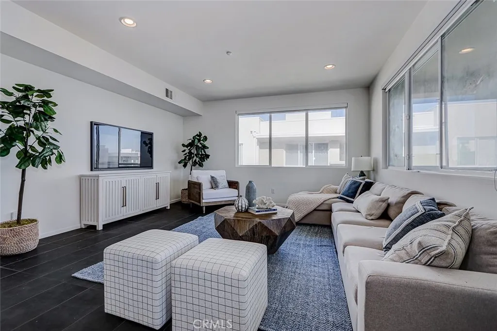 Additional image 54 of 13029 Central Avenue Unit 401, Hawthorne, CA 90250