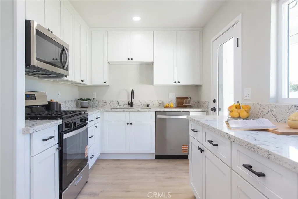 Additional image 15 of 425 S Cliveden Avenue, Compton, CA 90220