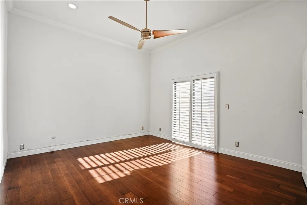 Additional image 12 of 18409 Collins Street Unit D, Tarzana, CA 91356