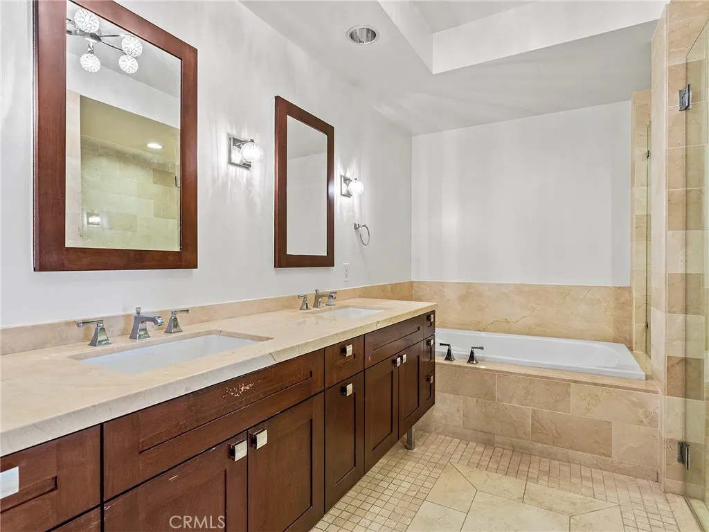 Additional image 20 of 920 Granite Drive Unit 213, Pasadena, CA 91101