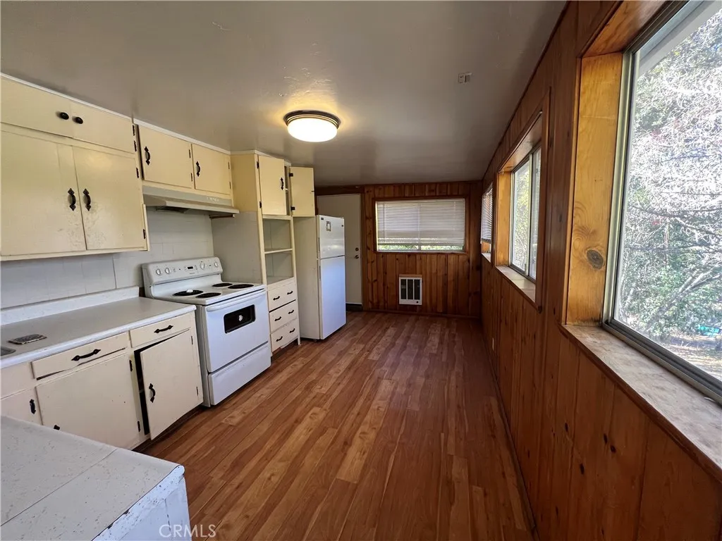 Additional image 8 of 15540 32nd Ave, Clearlake, CA 95422