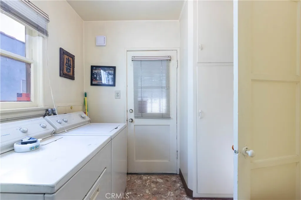 Additional image 20 of 2040 W 82nd Street, Los Angeles, CA 90047