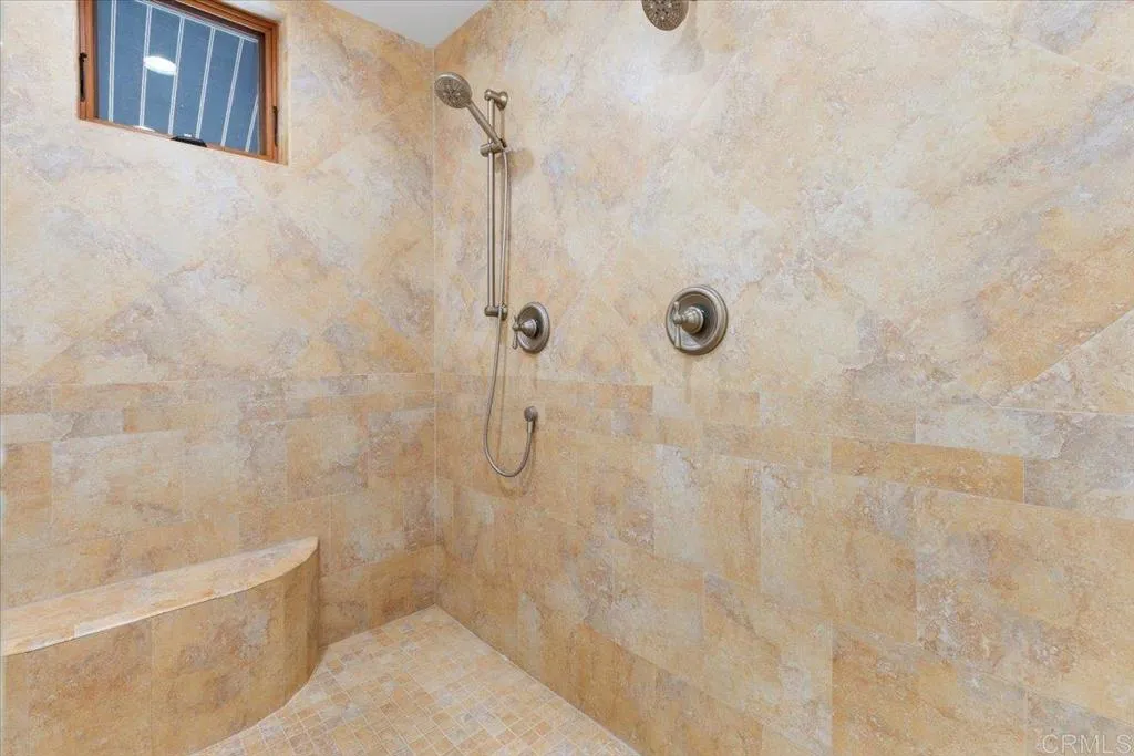 Additional image 17 of 1045 Van Nuys Street, San Diego, CA 92109