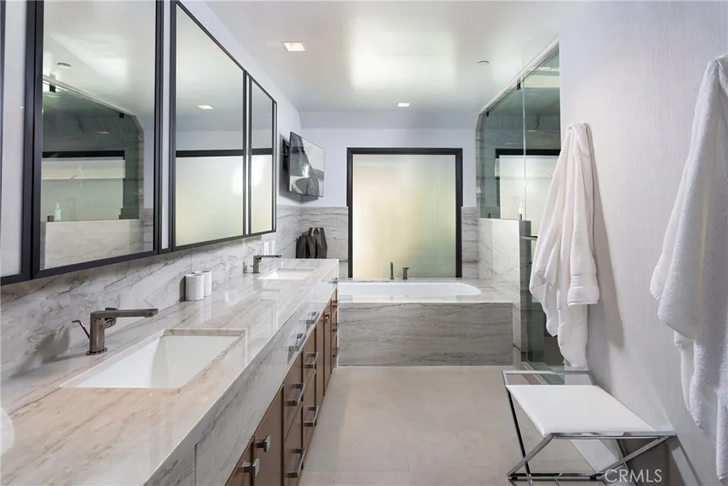 Additional image 68 of 660 Harbor Island Drive, Newport Beach, CA 92660