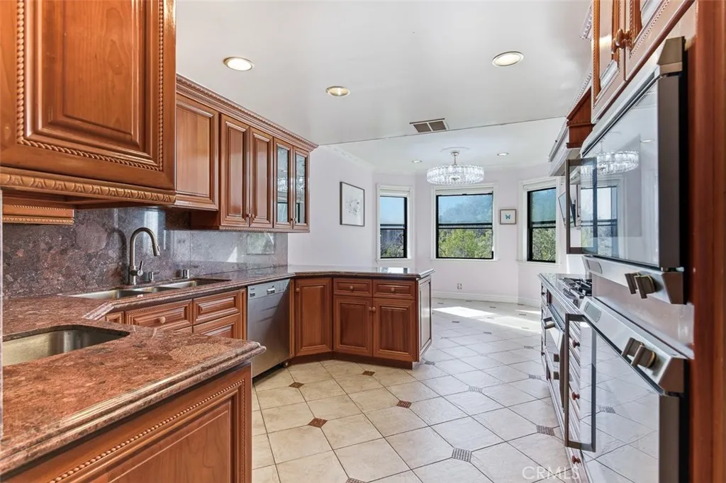 Additional image 47 of 56 N Arroyo Blvd, Pasadena, CA 91105