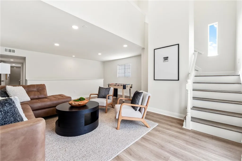 Additional image 40 of 423 18th Street, Huntington Beach, CA 92648