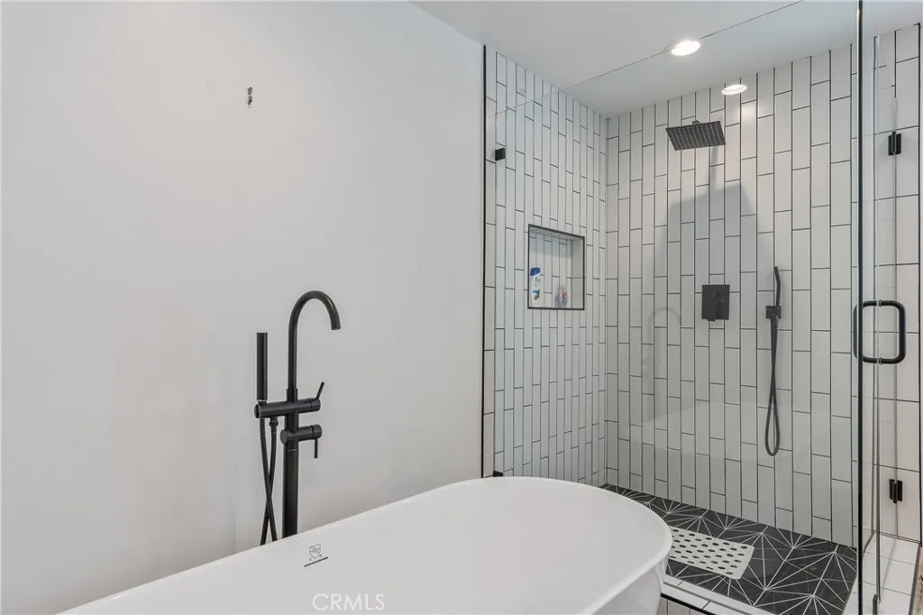 Additional image 107 of 23534 Aetna st, Woodland Hills, CA 91367