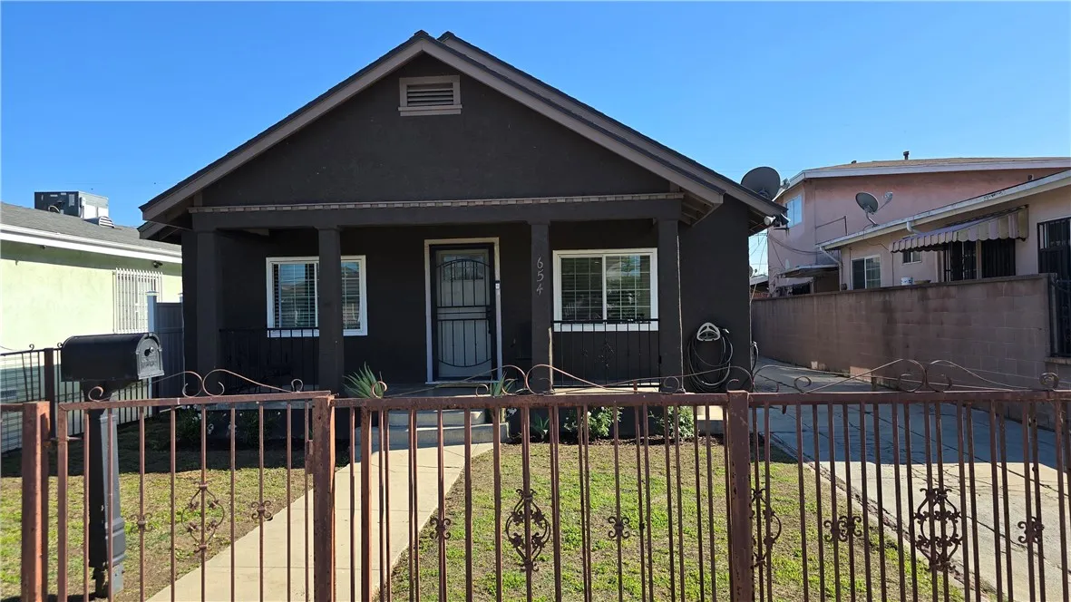 Additional image 17 of 654 Oakford Dr, Los Angeles, CA 90022