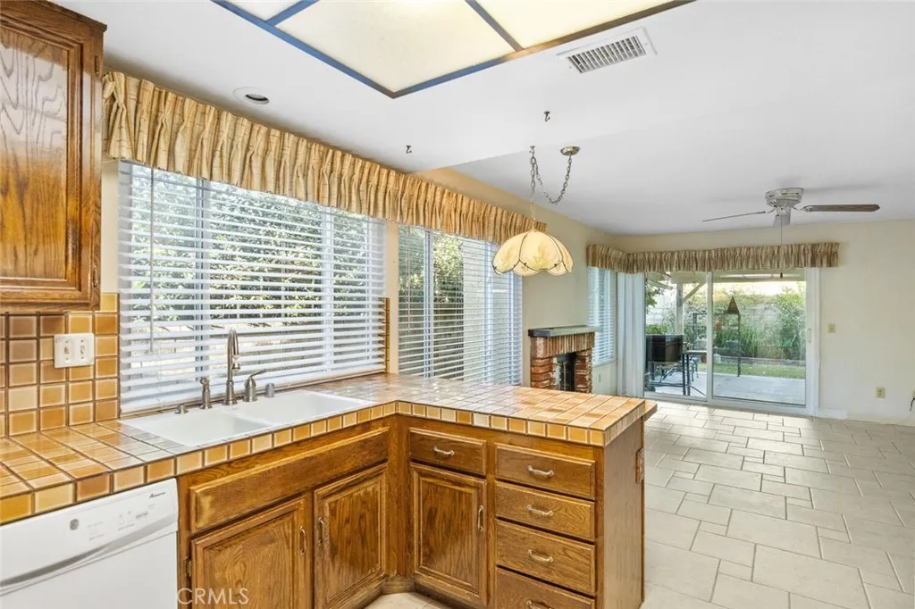 Additional image 57 of 25522 Via Dona Christa, Valencia, CA 91355