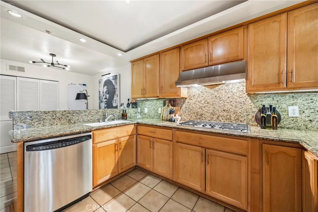 Additional image 20 of 11687 Bellagio Road Unit 12, Bel Air, CA 90049