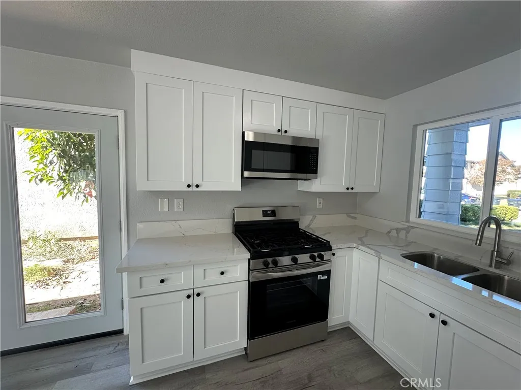 Additional image 24 of 2010 Date Tree Rd, Colton, CA 92324