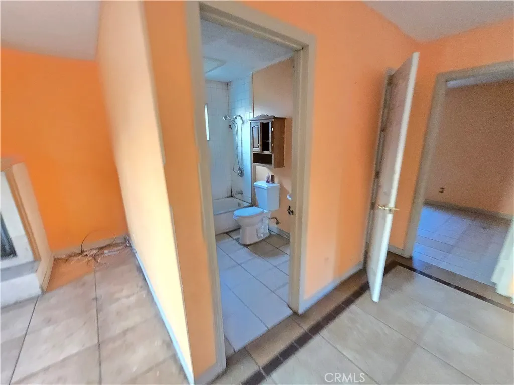 Additional image 8 of 2821 6th, Riverside, CA 92507