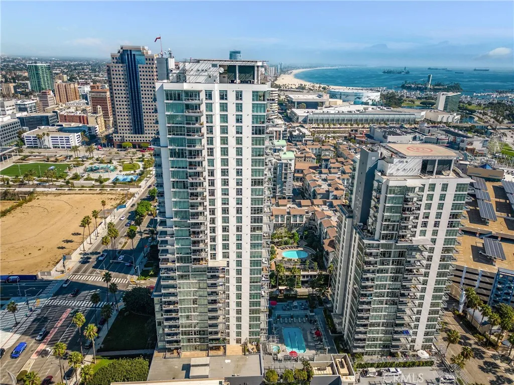 Property image for 400 W Ocean Boulevard Unit 206, Long Beach, CA 90802