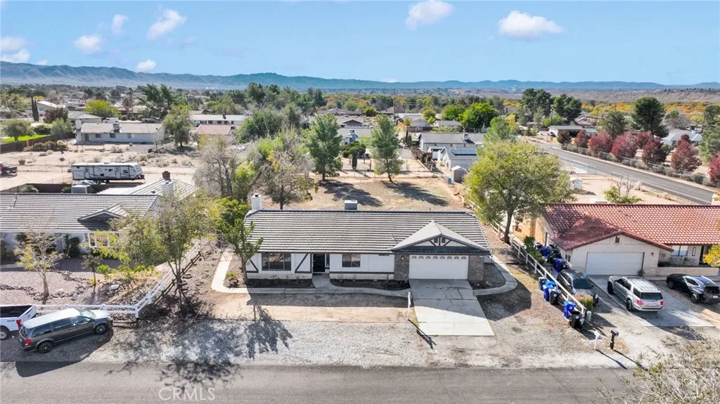 Additional image 39 of 18037 Mondamon Rd, Apple Valley, CA 92307