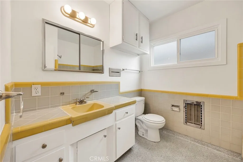 Additional image 24 of 14421 Cohasset Street, Van Nuys, CA 91405