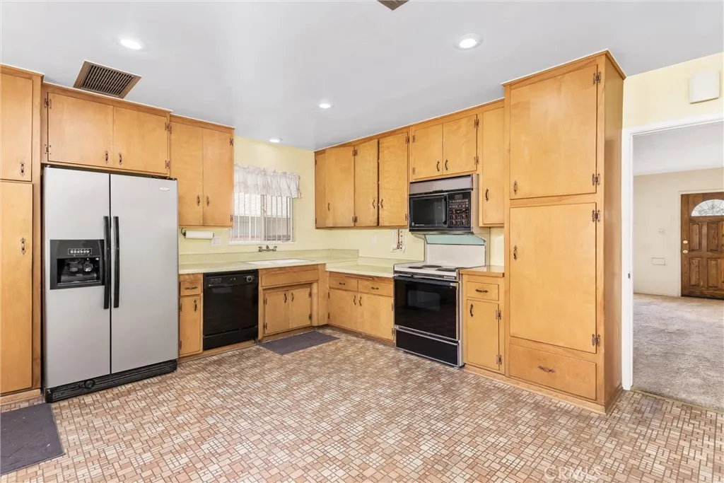Additional image 39 of 822 W 5th Street, Ontario, CA 91762