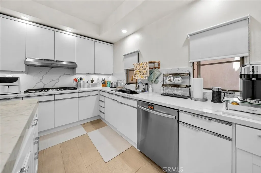 Additional image 72 of 235 S Gale Dr Unit 102, Beverly Hills, CA 90211