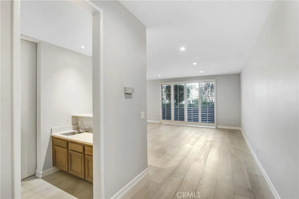 Additional image 4 of 4949 Genesta Avenue Unit 104, Encino, CA 91316