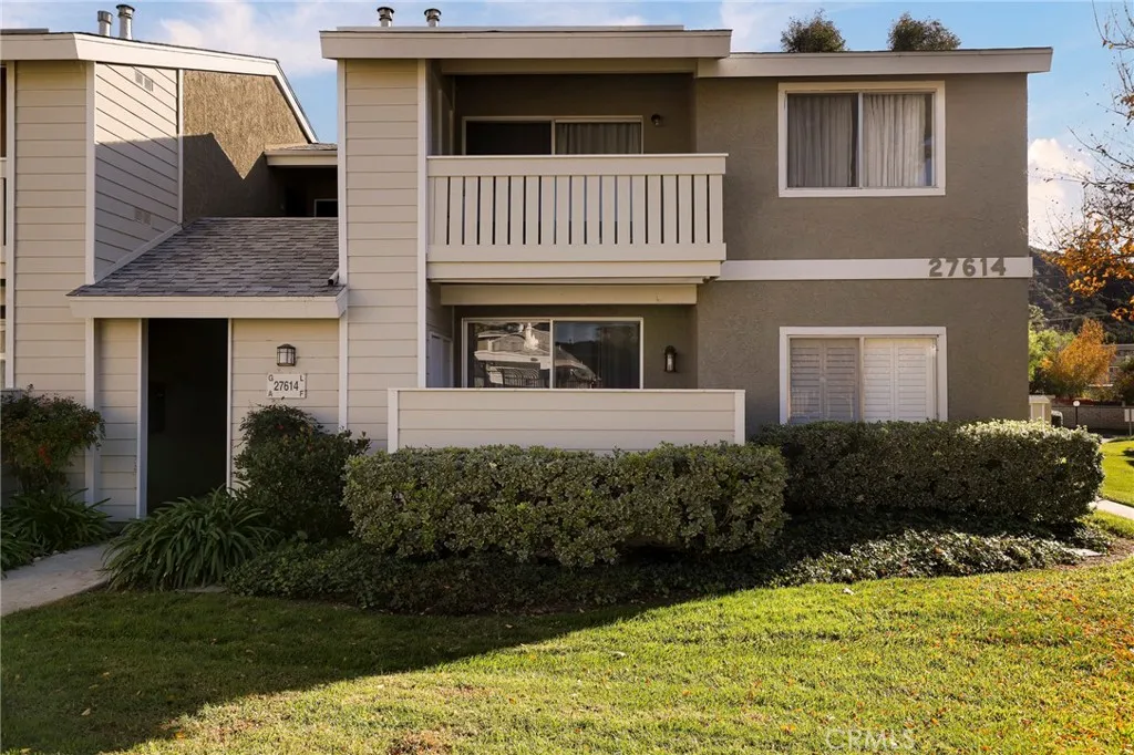 Additional image 21 of 27614 Susan Beth Way Unit F, Saugus, CA 91350