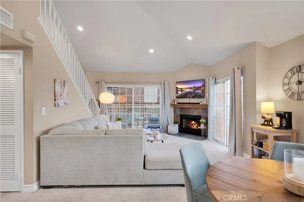 Additional image 2 of 24151 Del Monte Unit 348, Valencia, CA 91355