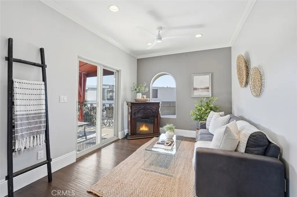 Additional image 74 of 5433 E The Toledo, Long Beach, CA 90803