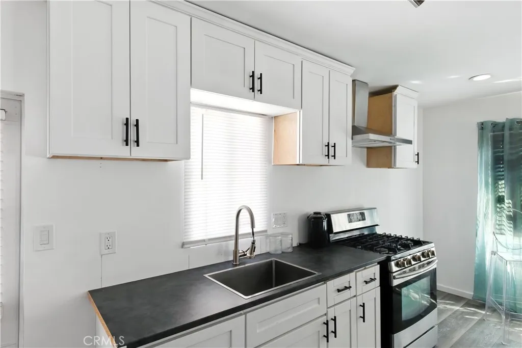 Additional image 7 of 1900 Artesia Blvd Unit 4, Torrance, CA 90504