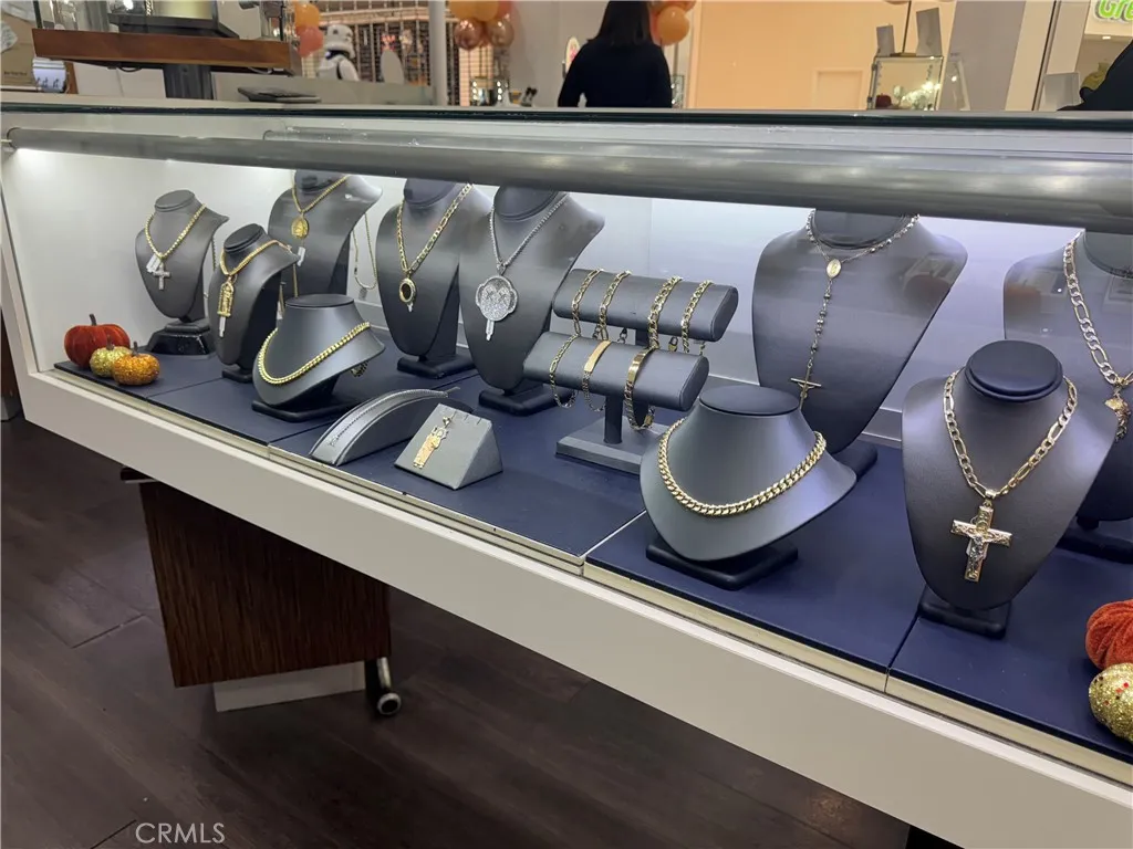 Additional image 33 of 217 Stonewood Street Unit B13, Downey, CA 90241