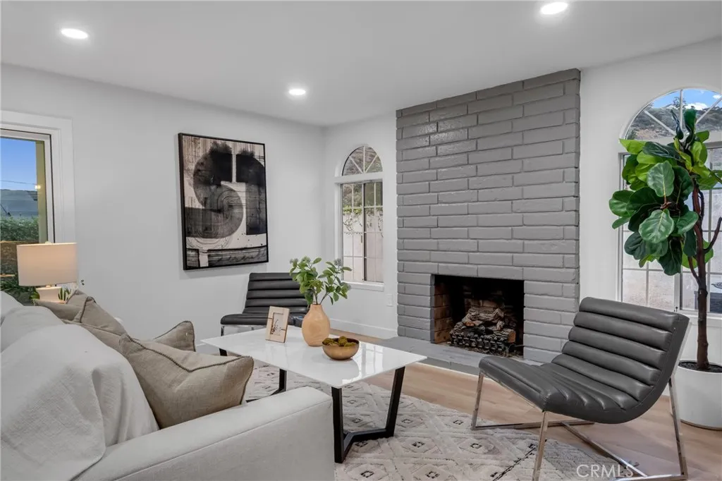 Additional image 86 of 19261 Brae Gln, Santa Ana, CA 92705